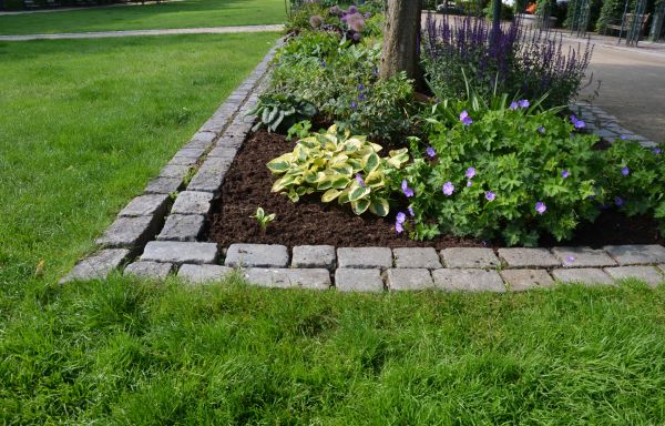 Stone Edging Installation in Huntersville