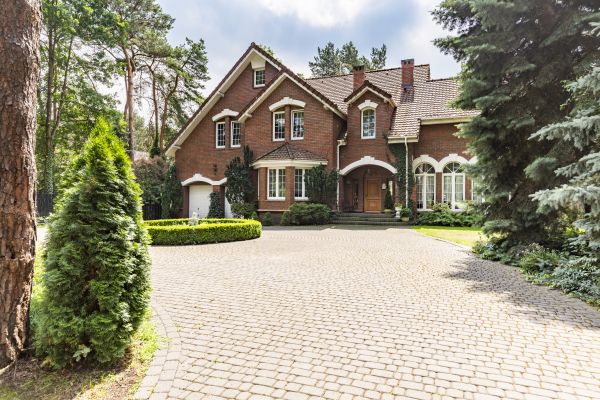 Driveway Brick Repair in Huntersville